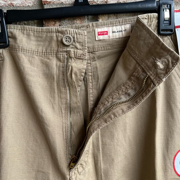 ππ£ Wrangler cargo shorts - Picture 3 of 10